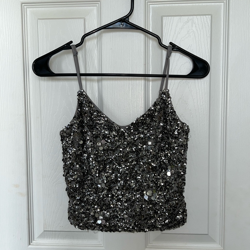 Sequence Cropped Tank